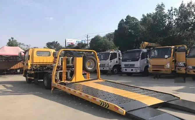 昭化区汽车中途维修案例
